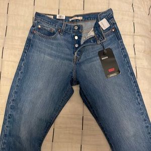 Levi wedgie jeans, new